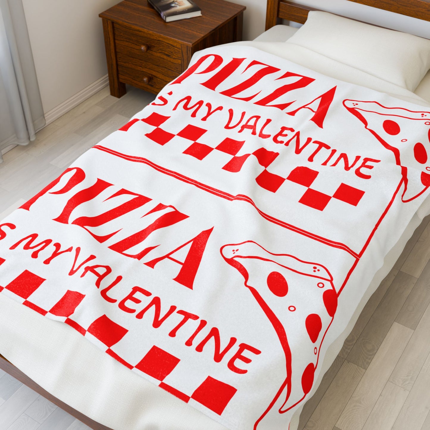 Y2KXROSES: Pizza Is My Valentine Plush Blanket - Cozy Valentine's Day Gift